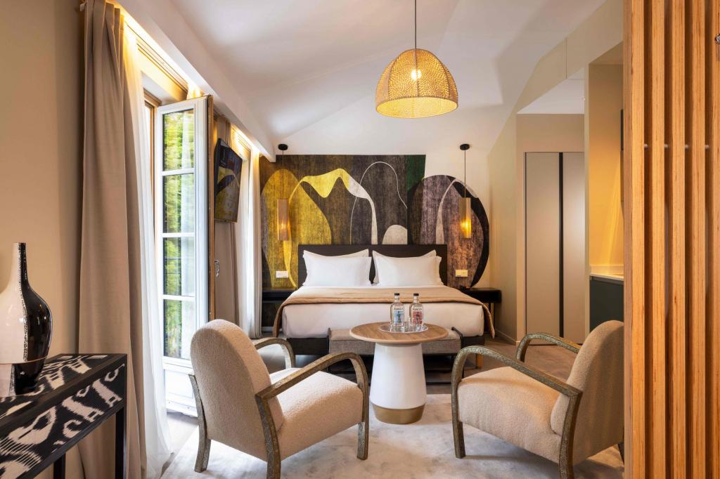 Agence WEBCOM 2020 - Site Internet personnalisé Sezz Saint-Tropez